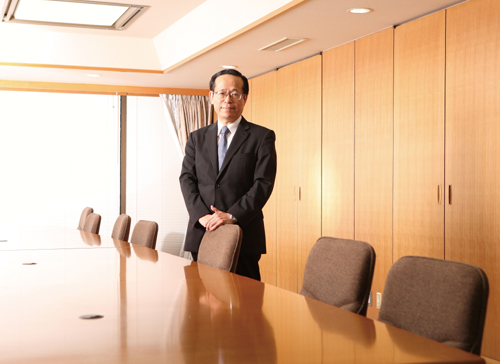 Mr. Wataru Miyasaka assumed his duties and responsibilities as Senior Managing Director and General Manager of Agriculture