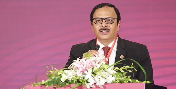 Dr. Prasun Kumar Das, Secretary General, APRACA  delivering  vote of thanks  during the APRACA-Agribank Regional Policy Forum held in Hanoi on 20 July 2022